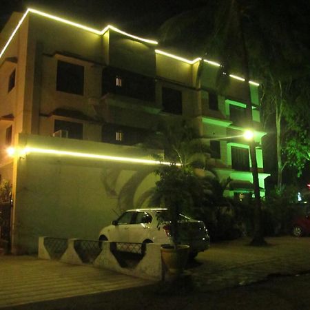 Hotel Sai Regency Daman Exteriör bild