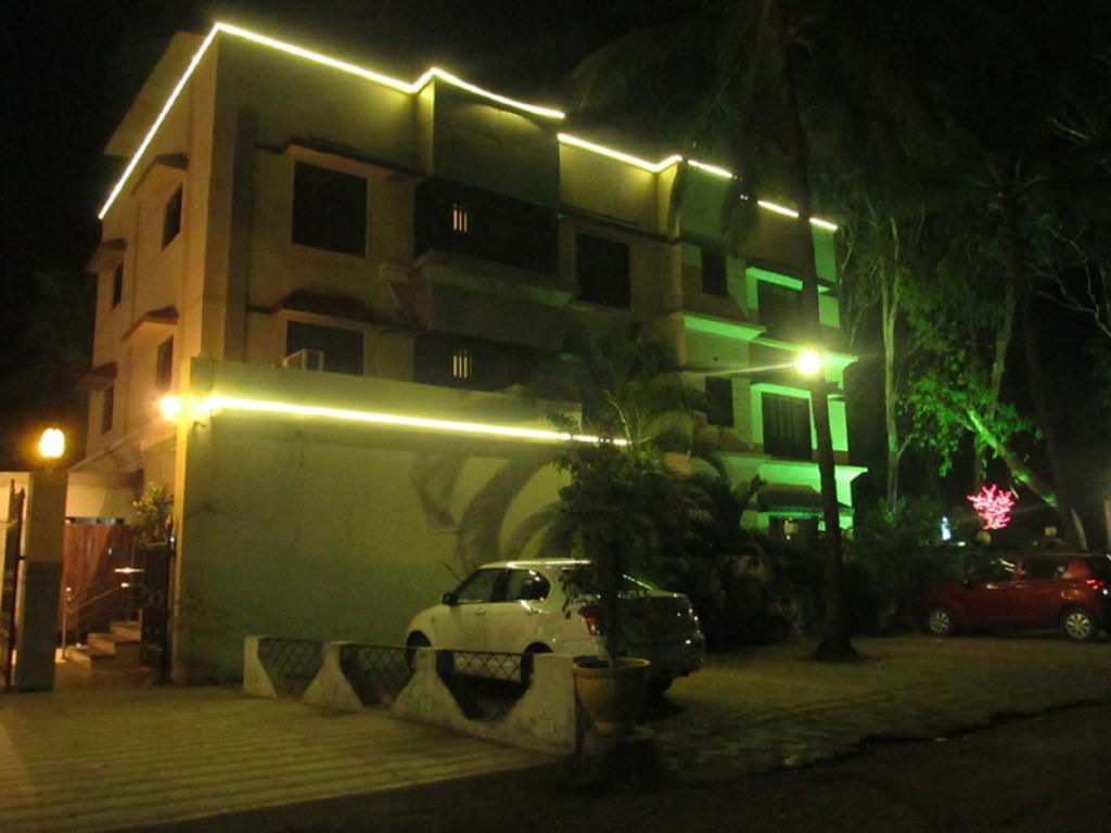 Hotel Sai Regency Daman Exteriör bild