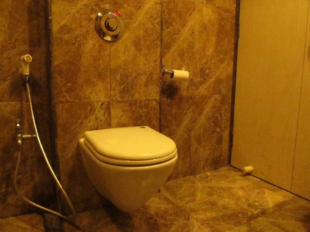 Hotel Sai Regency Daman Rum bild