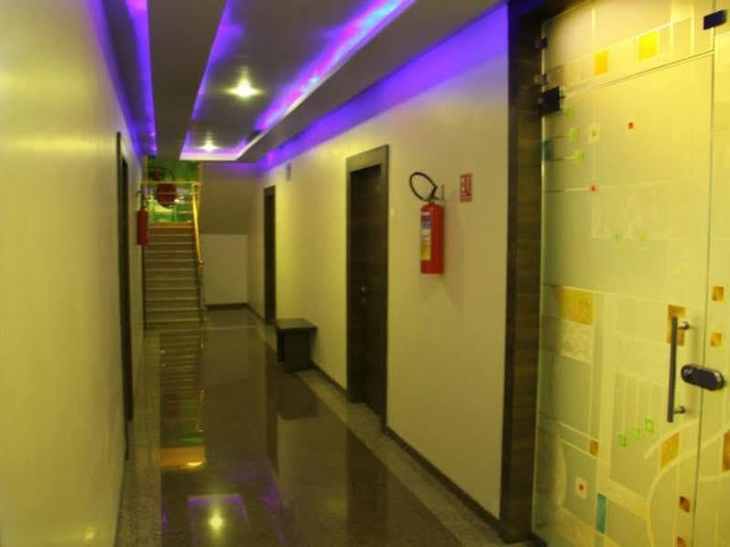 Hotel Sai Regency Daman Exteriör bild
